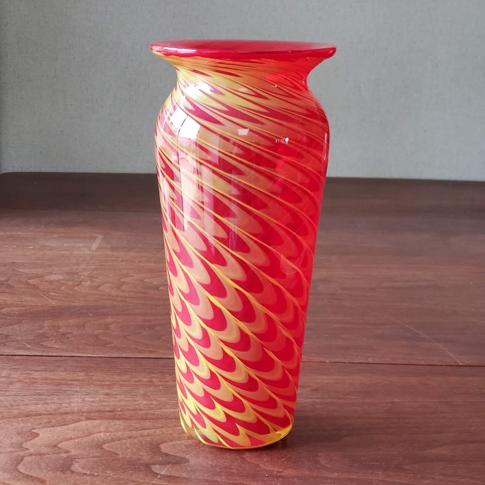 Art Glass Vase-Red and Yellow Flower Vase-Swirled Optic Pulled Feather - Picture 1 of 7